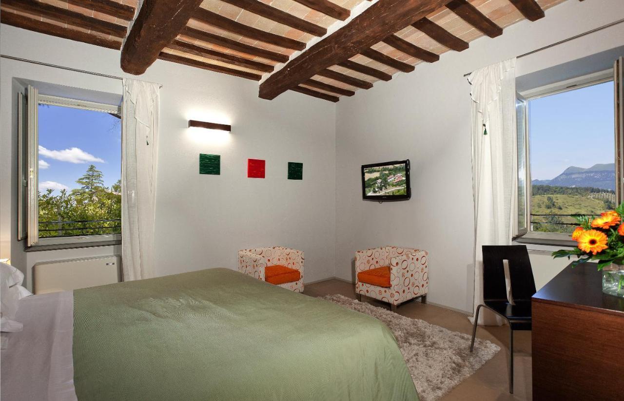Tenuta Borgo San Michele Gubbio Bagian luar foto