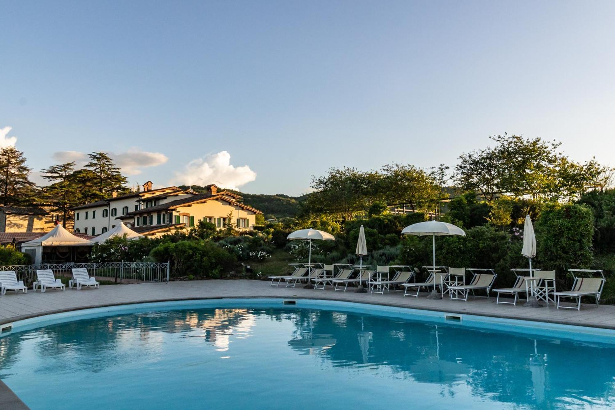 Tenuta Borgo San Michele Gubbio Bagian luar foto