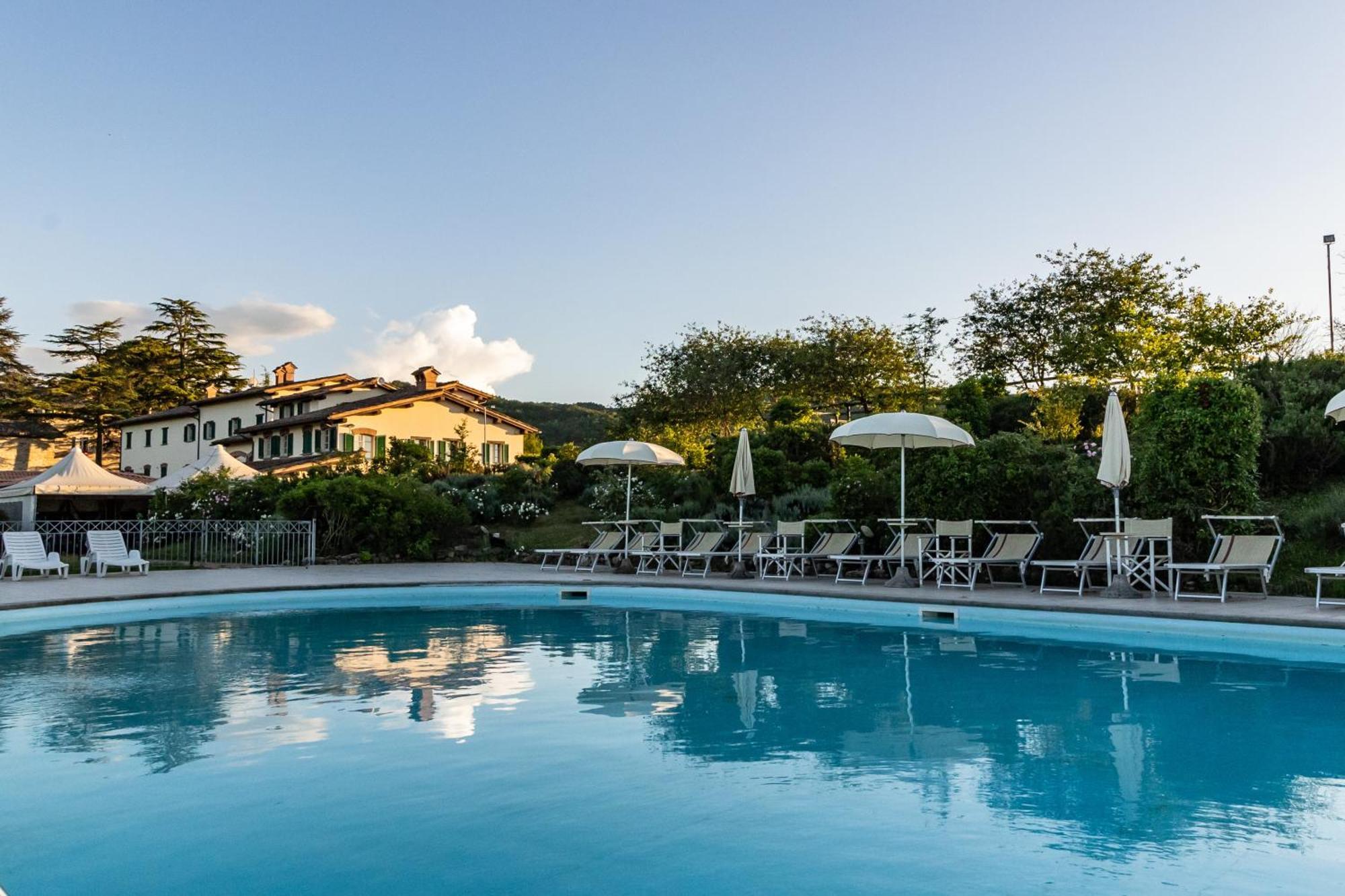Tenuta Borgo San Michele Gubbio Bagian luar foto