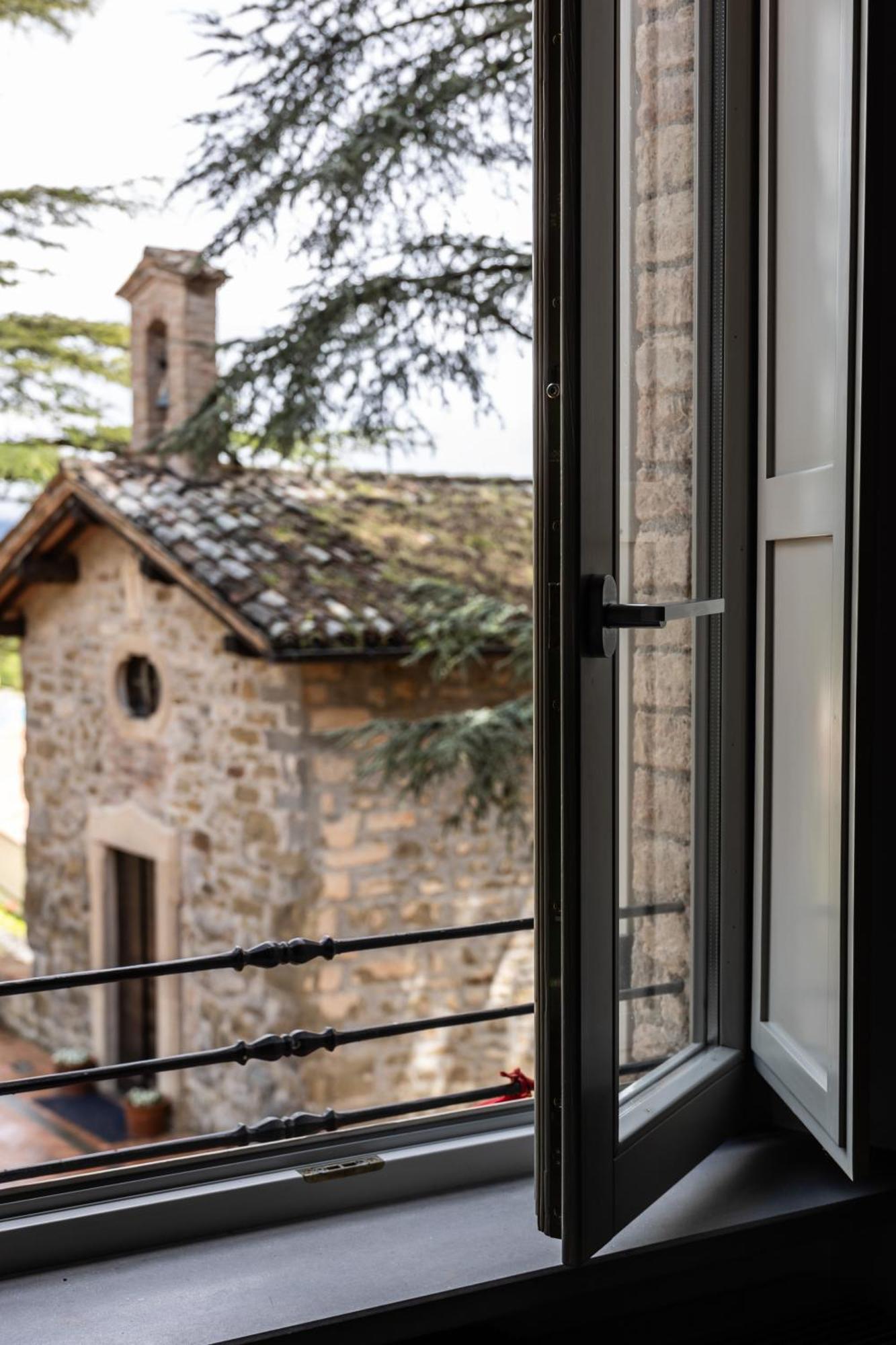 Tenuta Borgo San Michele Gubbio Bagian luar foto
